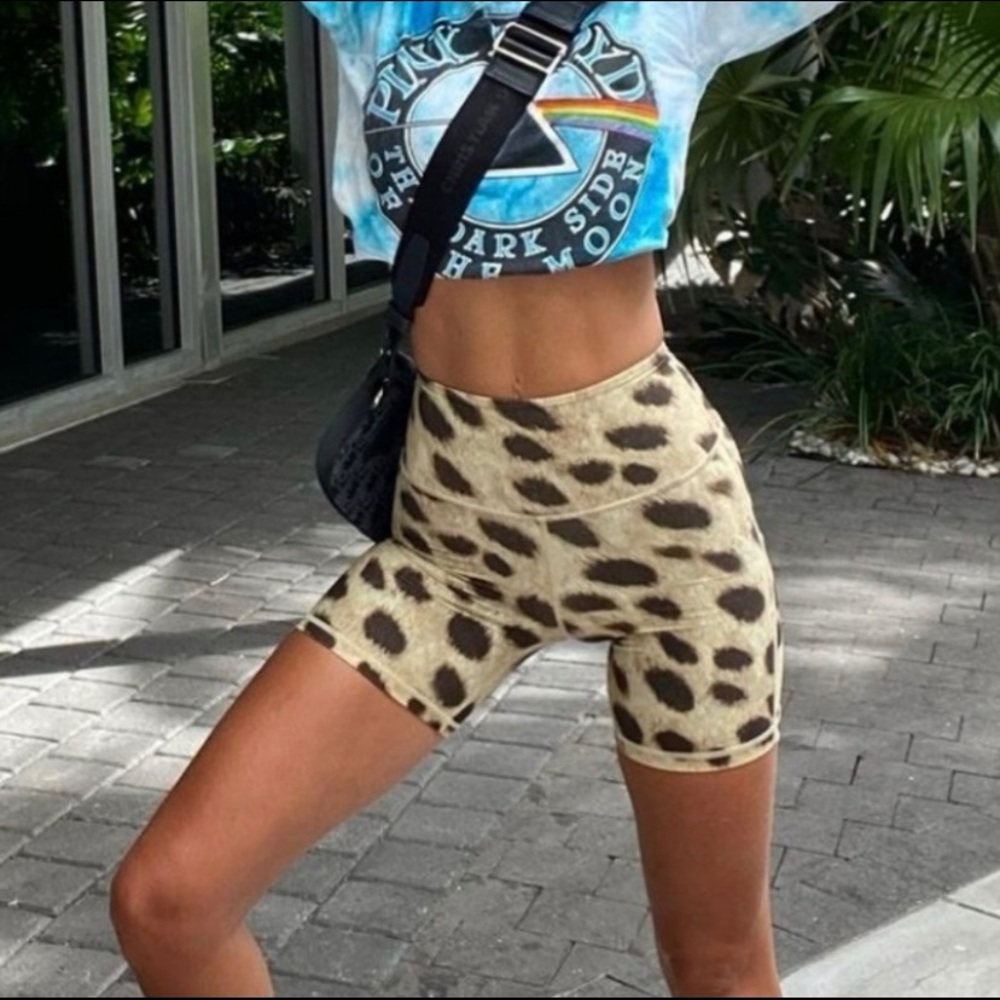 WeWoreWhat Leopard Print Splice Legging V-Front High Rise Biker Shorts Tan/Brown - Picture 13 of 16